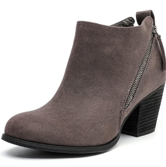 Women's Wide Width Ankle Boots, Extra Wide Mid Heel Side Zipper Booties - Picture 4 of 10